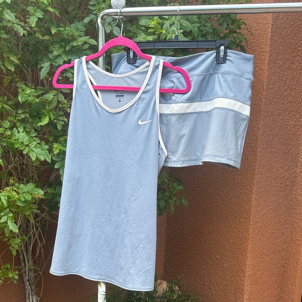 Nike SET icy blue and white athletic set size XL